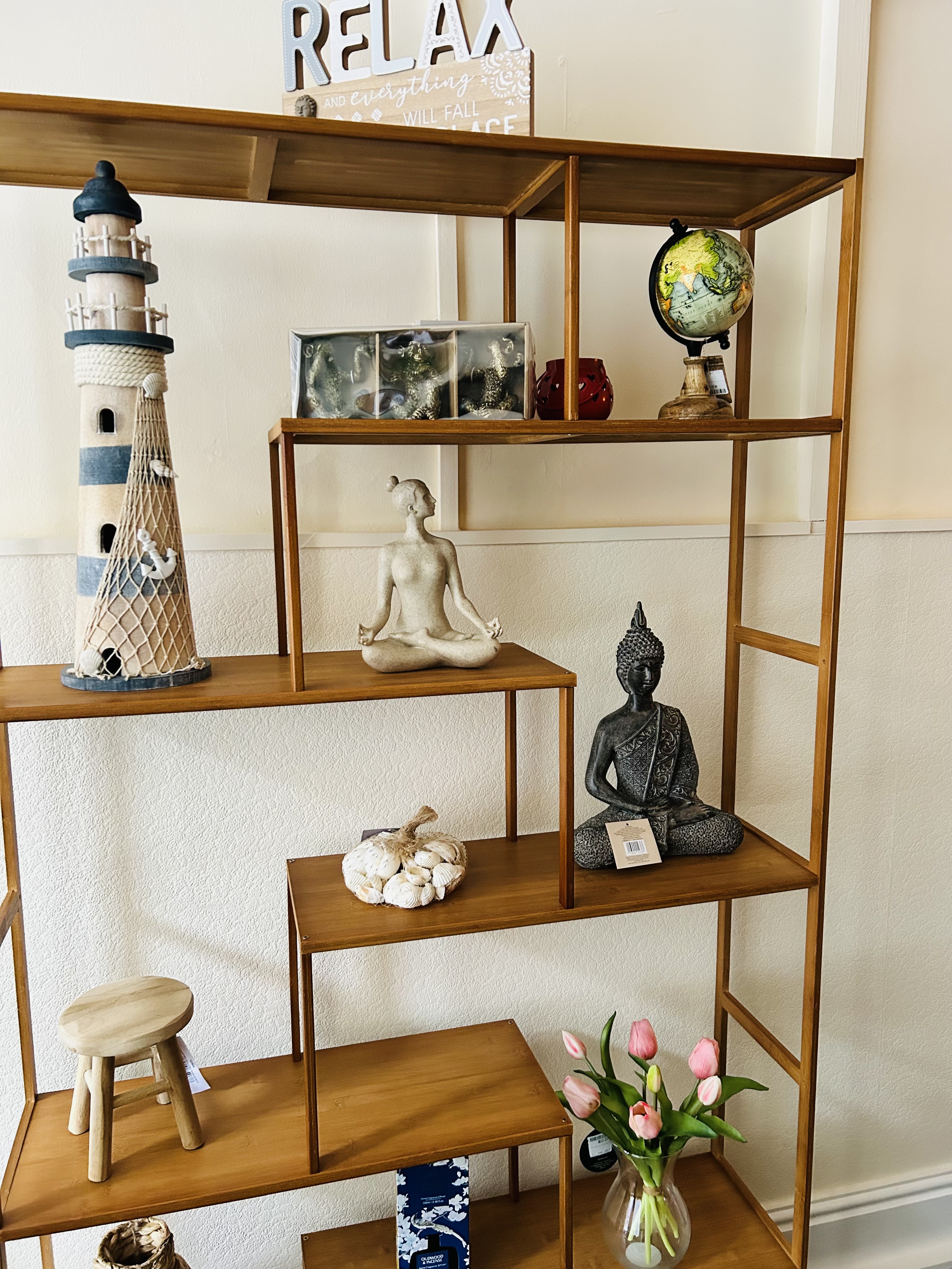 Decor shelves with relaxing ornaments